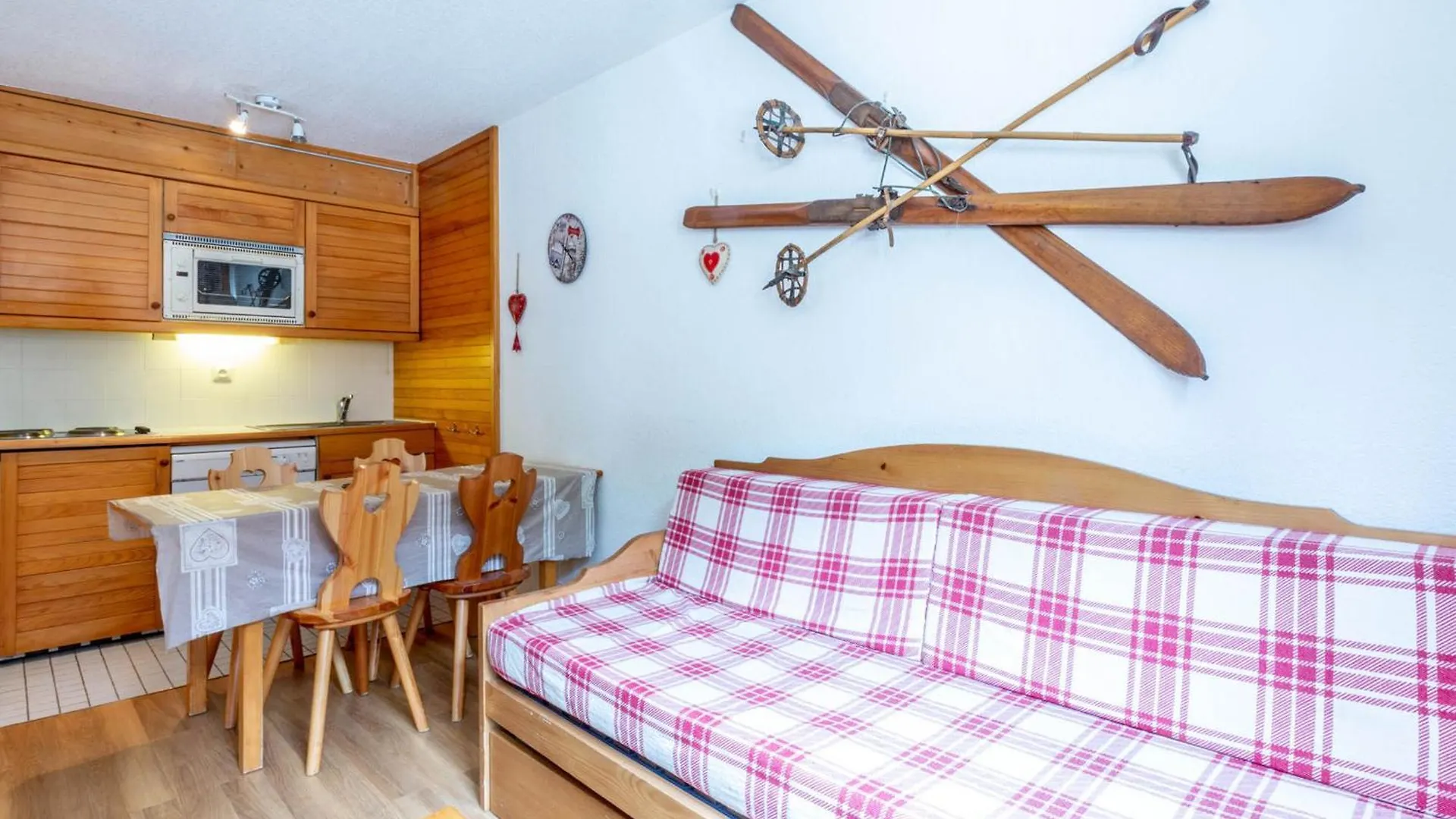 Charmant Appartement Avec Wifi Et Parking, Au Pied Des Pistes Et Au Coeur De Val-D'Isere - Fr-1-694-207 France